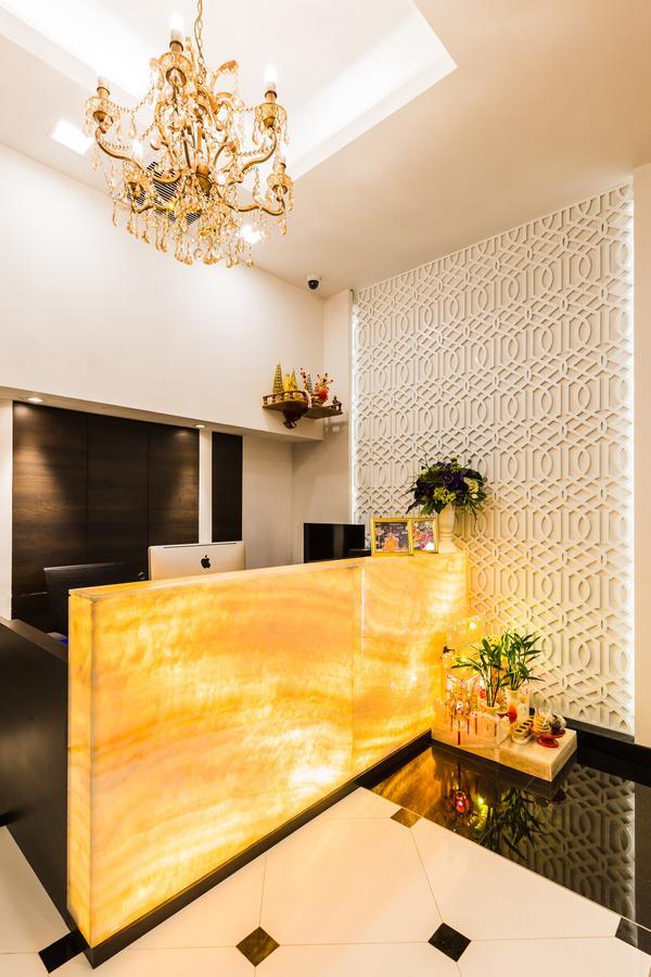 The Fah Silom Hotel Bangkok Exterior photo